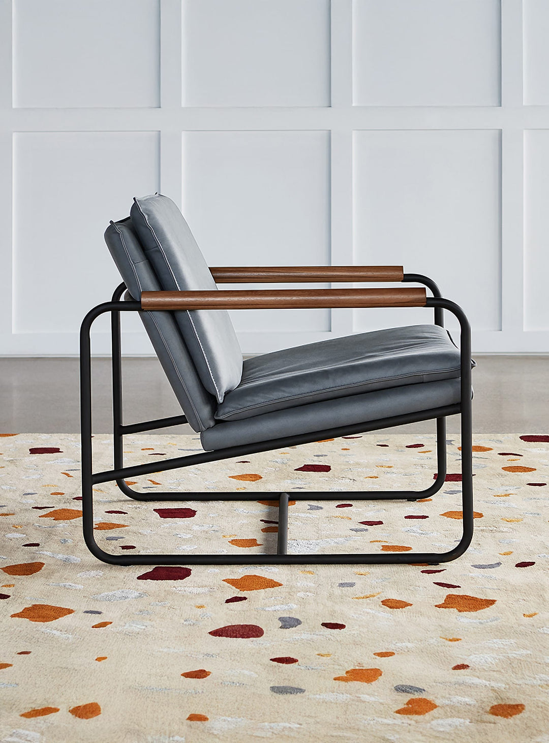 Fauteuil Kelso de Gus* Modern, détente optimale et allure élégante. Lariat Aberdeen