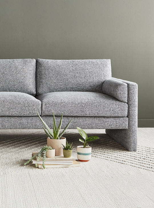 Sofa Laurel Gus* Modern, canapé spacieux pour se détendre ou partager. robarts granite