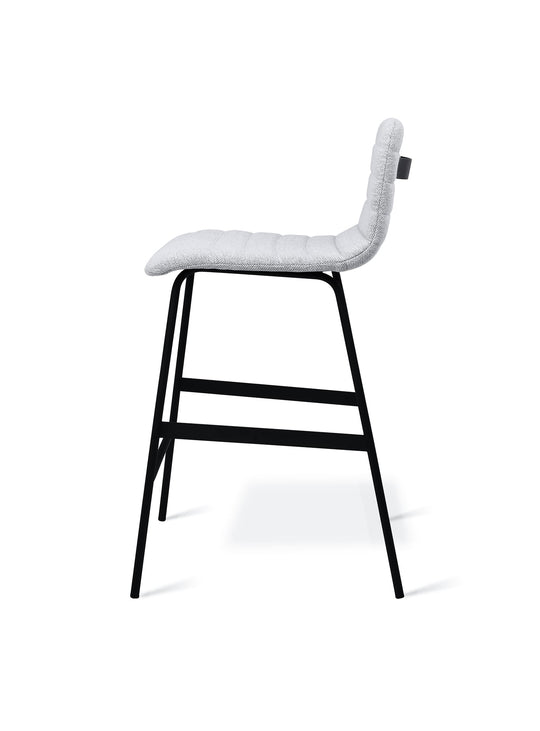 Tabouret de comptoir Lecture Gus* Modern, finitions de qualité et stabilité accrue. pixel shale