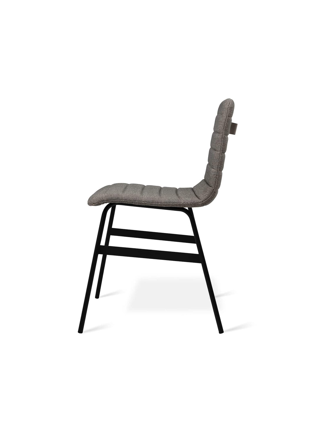 Chaise Lecture Gus* Modern, combinaison cuir/tissu et détails soignés. Pixel Truffle