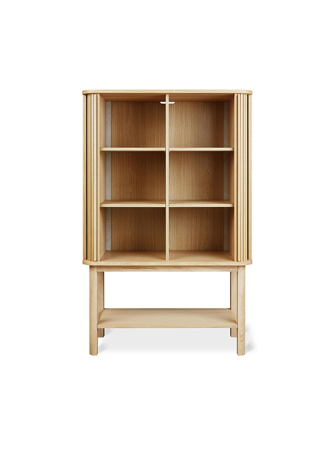 Le cabinet Ledger de Gus* Modern allie design raffiné et fonctionnalité fluide.