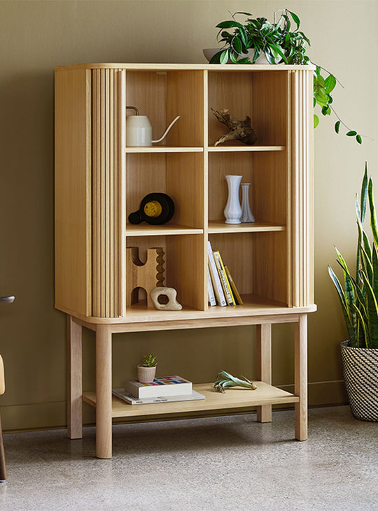 Cabinet Ledger de Gus* Modern : rangement design et éco-responsable en bois FSC®.