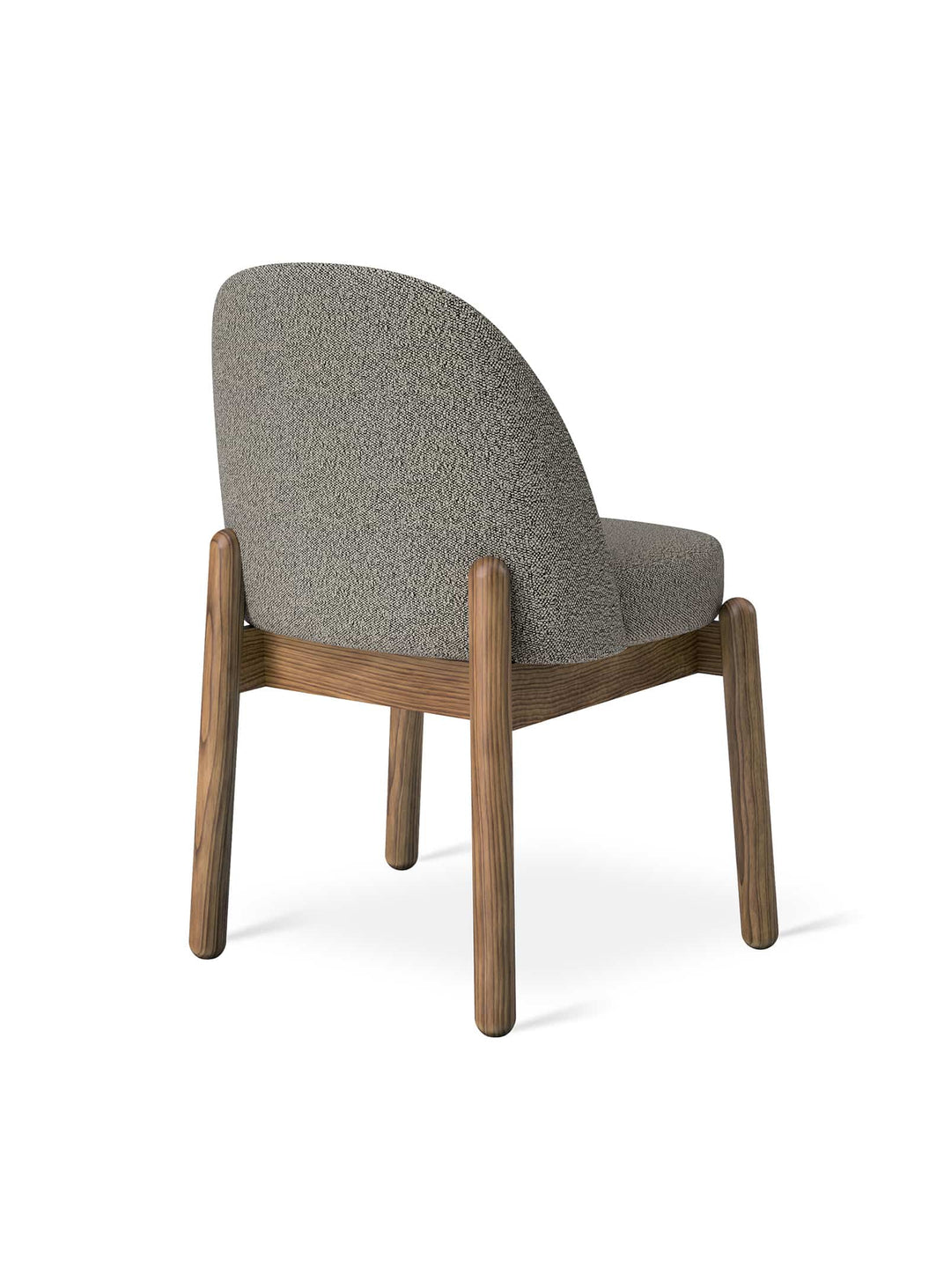 Chaise Malloy de Gus* Modern : chaise contemporaine, assise rembourrée et bois naturel. lundy truffle