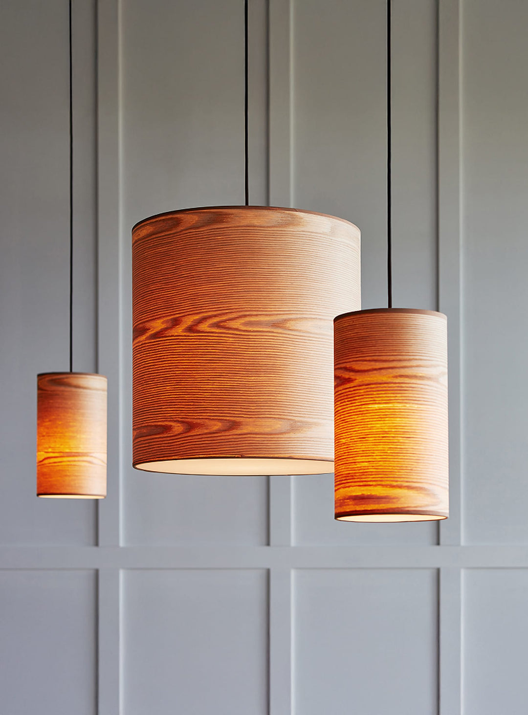 Lampe suspendue Milton Gus* Modern, lampe minimaliste au charme organique. grande