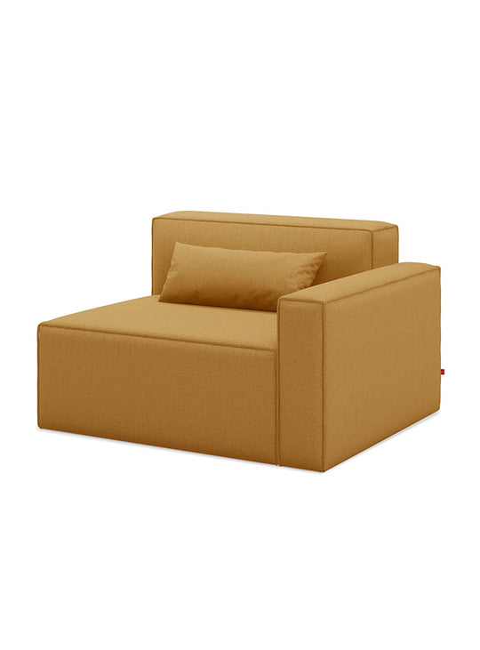 Collection modulaire Gus* Modern Mix Modular, idéale pour un salon structuré. mowat ferro