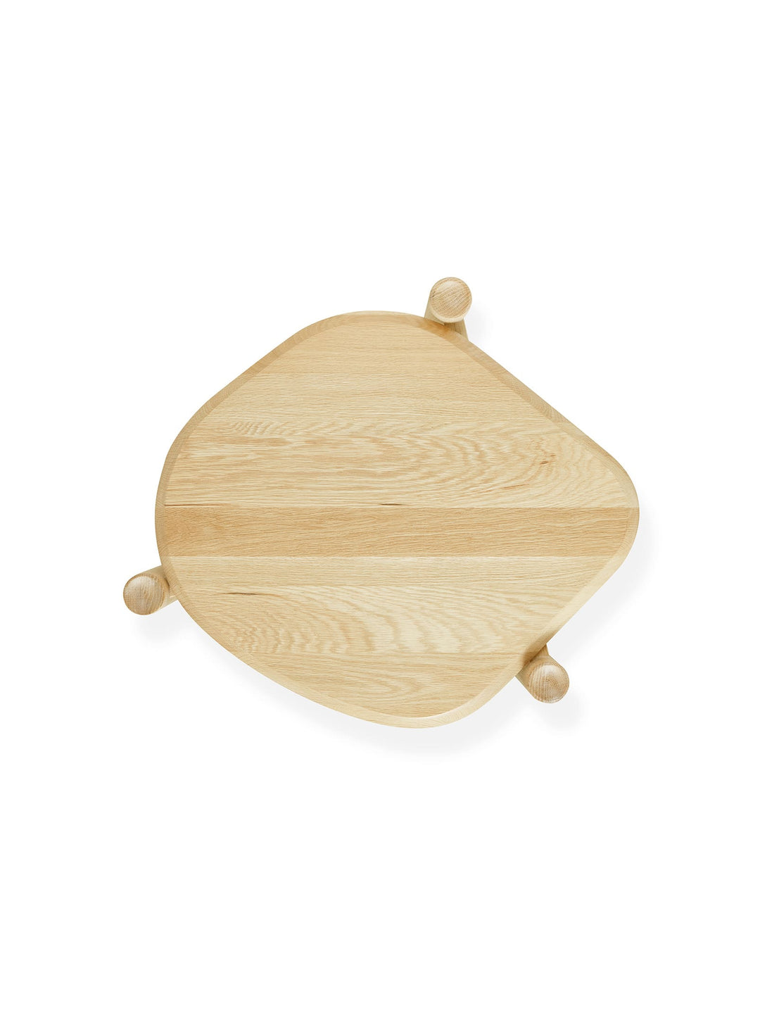 Table d’appoint Monarch signée Gus* Modern : un design fluide et durable. chene royal