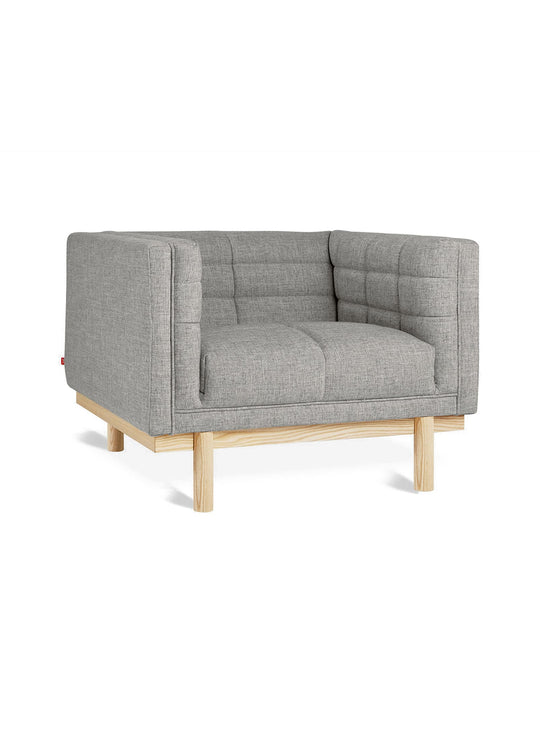 Fauteuil Gus* Modern Mulholland, cadre smoking enveloppant et pratique. parliament stone