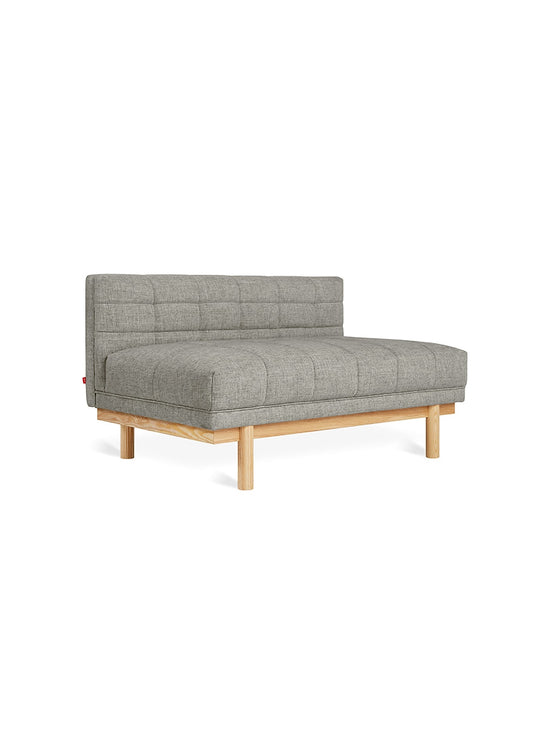 Lounge Gus* Modern Mulholland, cadre smoking net et allure impeccable. parliament stone