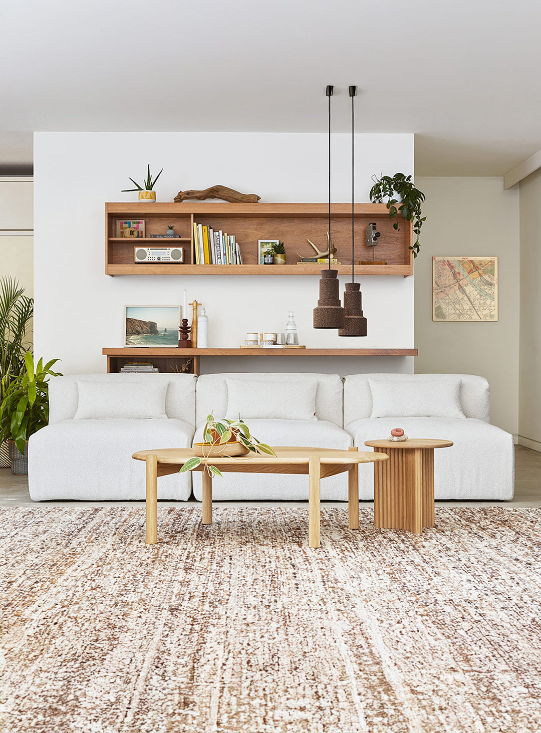 Sofa 3 places Gus* Modern Nest, trois modules flexibles et design harmonieux. morris bone