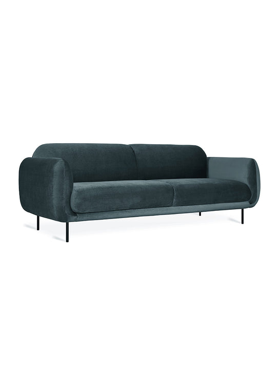 Sofa Gus* Modern Nord, style vintage revisité et confort durable. casella slate
