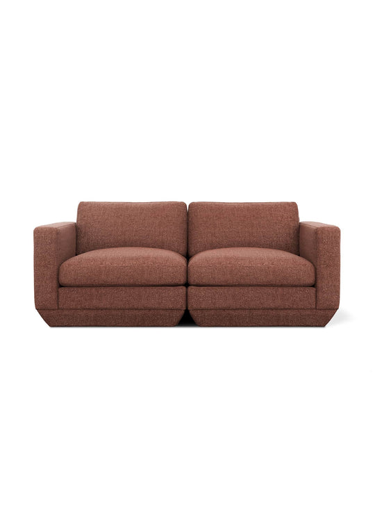 Sofa Gus* Modern Podium : deux places spacieuses, assise ferme et design moderne pour un salon élégant. regency beet