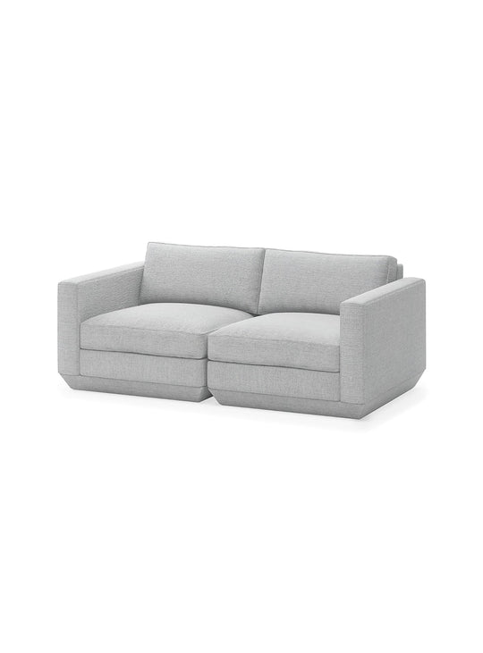 Sofa 2 places Podium de Gus* Modern, modules combinables et polyvalents. bayview silver