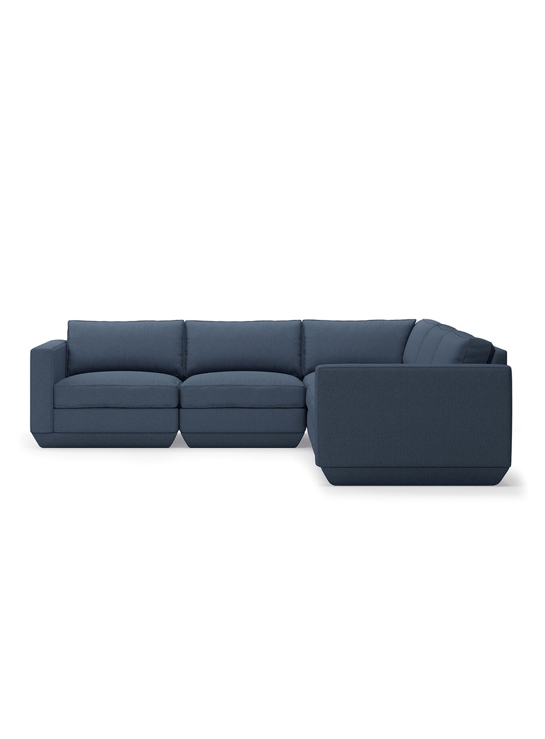 Sofa sectionnel 5 places Gus* Modern Podium, esthétique soignée et assise généreuse. hanson navy