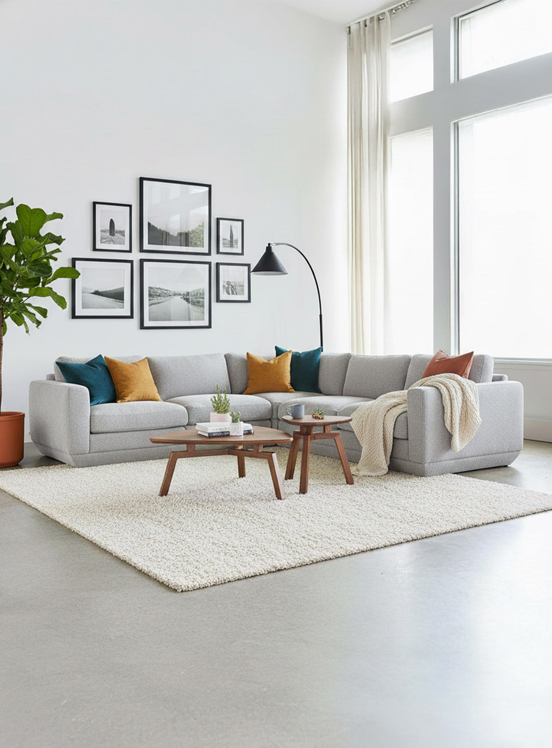 Sofa sectionnel 5 places Gus* Modern Podium, modularité totale et confort luxueux. bayview silver