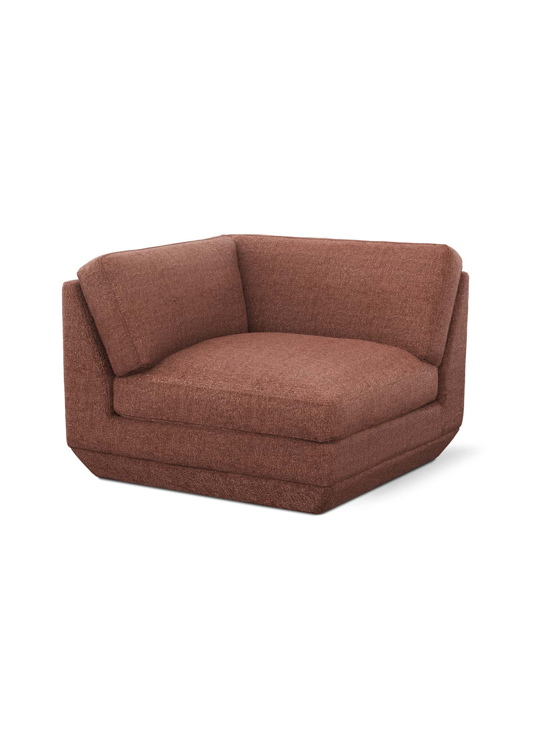 Module de coin Gus* Modern Podium : confort enveloppant, housse amovible et design pensé pour évoluer avec vous. regency beet