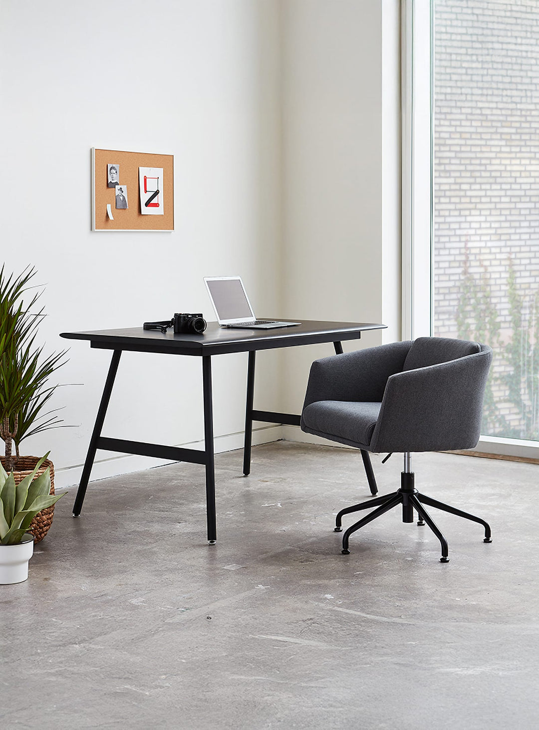 Chaise de bureau Radius Gus* Modern, élégance sobre et confort durable. stockholm graphite