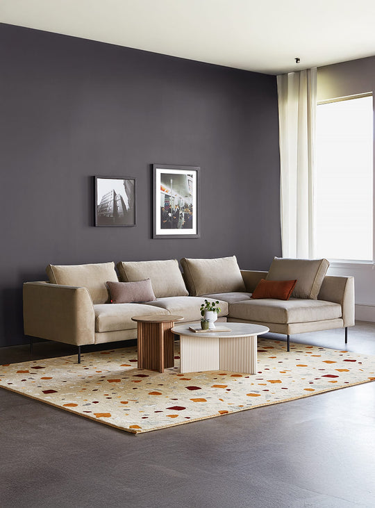 Sofa sectionnel 4 places Gus* Modern Renfrew, lignes épurées et confort profond. mersey caribou