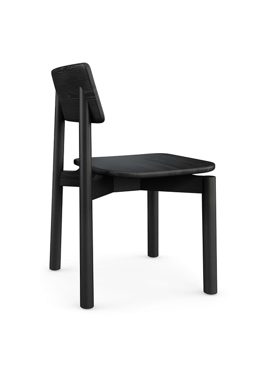 Chaise à dîner Ridley de Gus* Modern, look flottant grâce à sa base unique.