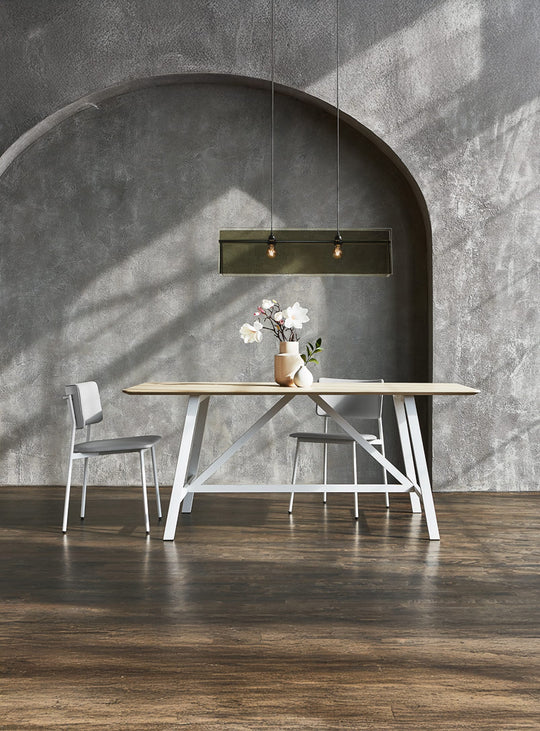 Chaise à dîner Signal Gus* Modern, pièce moderne alliant confort et minimalisme. putty