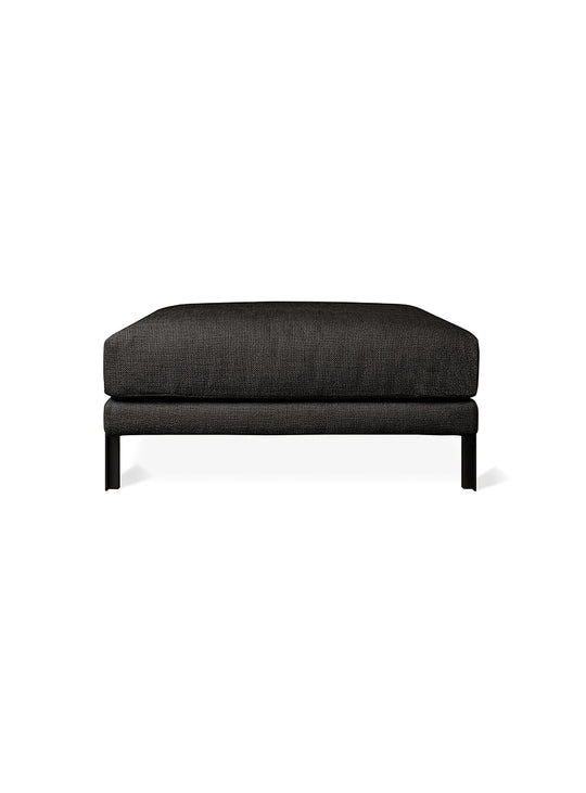 Ottoman Silverlake de Gus* Modern, design minimaliste et allure accueillante. Andorra espresso 