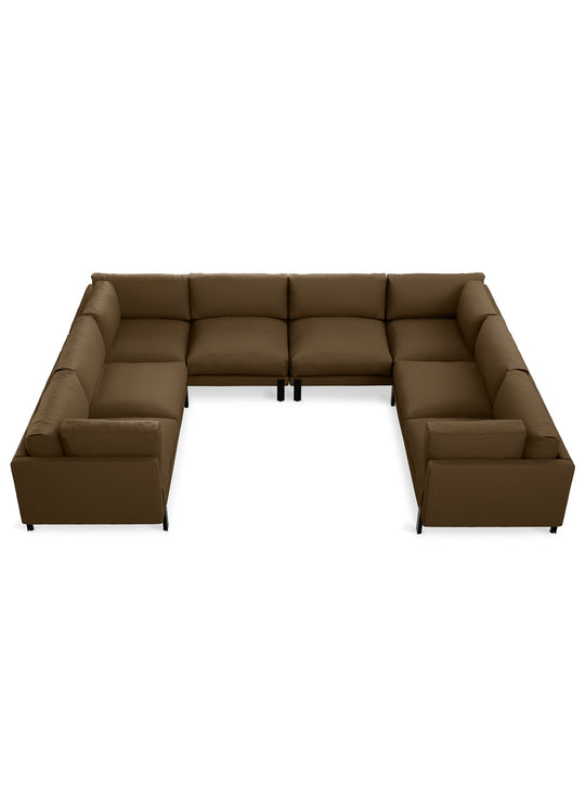 Sofa en U Silverlake de Gus* Modern : élégance scandinave et assise profonde. Velvet cocoa