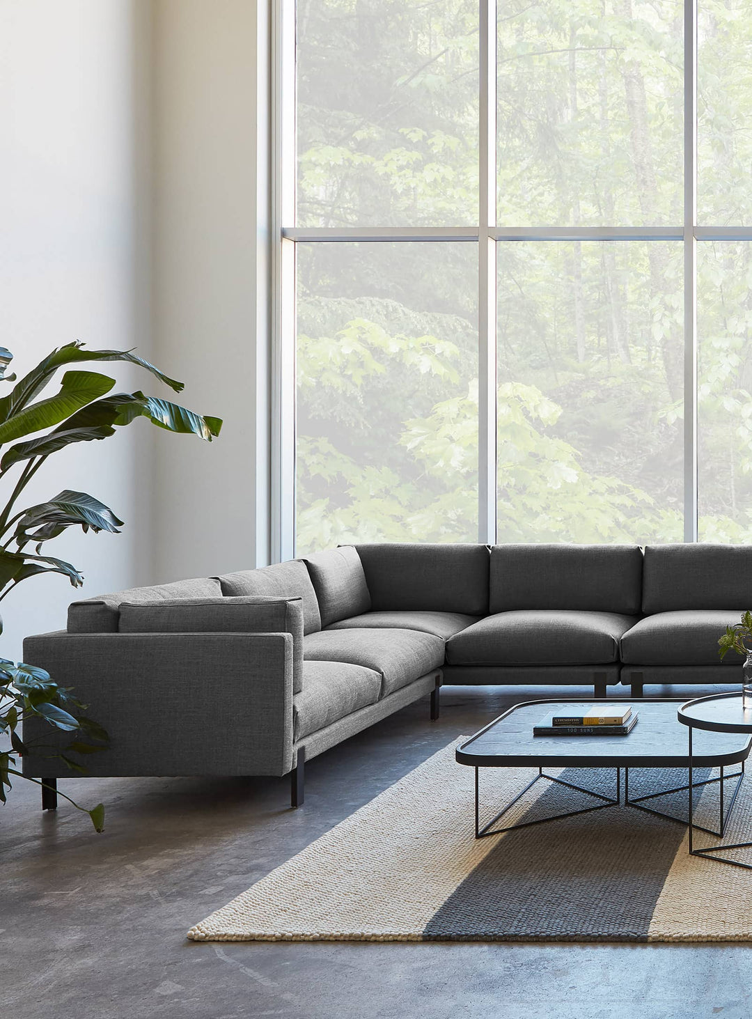 Sofa design Silverlake XL de Gus* Modern : chic minimaliste et esprit zen. Andorra pewter