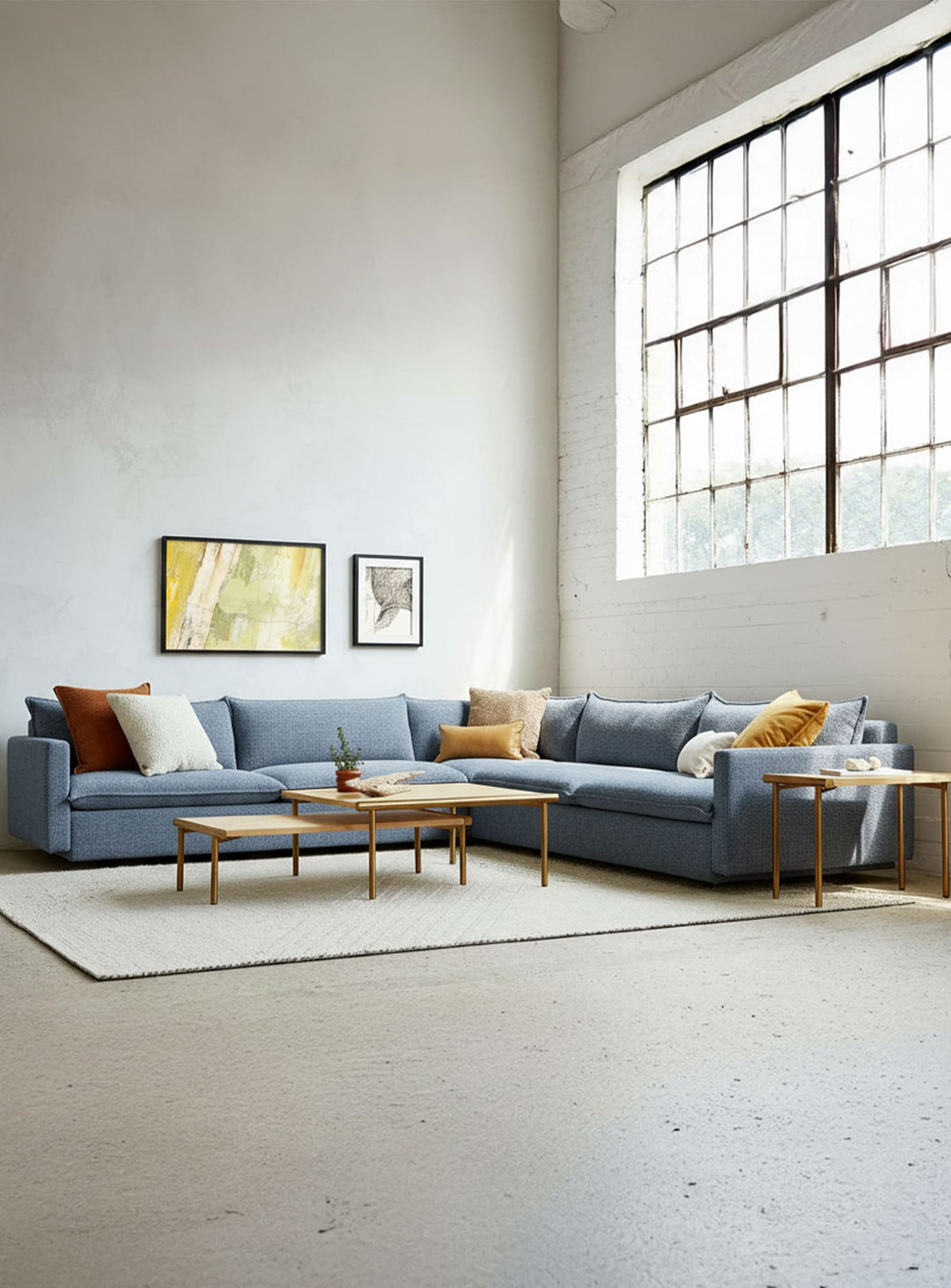 Sofa bi-sectionnel Gus* Modern Sola, design côtier et lignes contemporaines. maberly storm