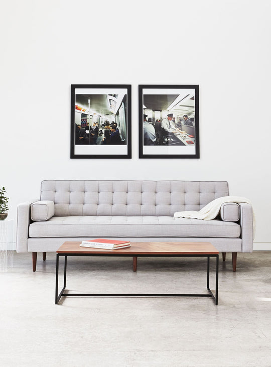 Table Tobias Gus* Modern : design rectangulaire et minimaliste. noyer