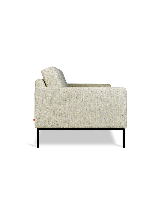Sofa Gus* Modern Towne, confort équilibré et design épuré. Funfetti Linen