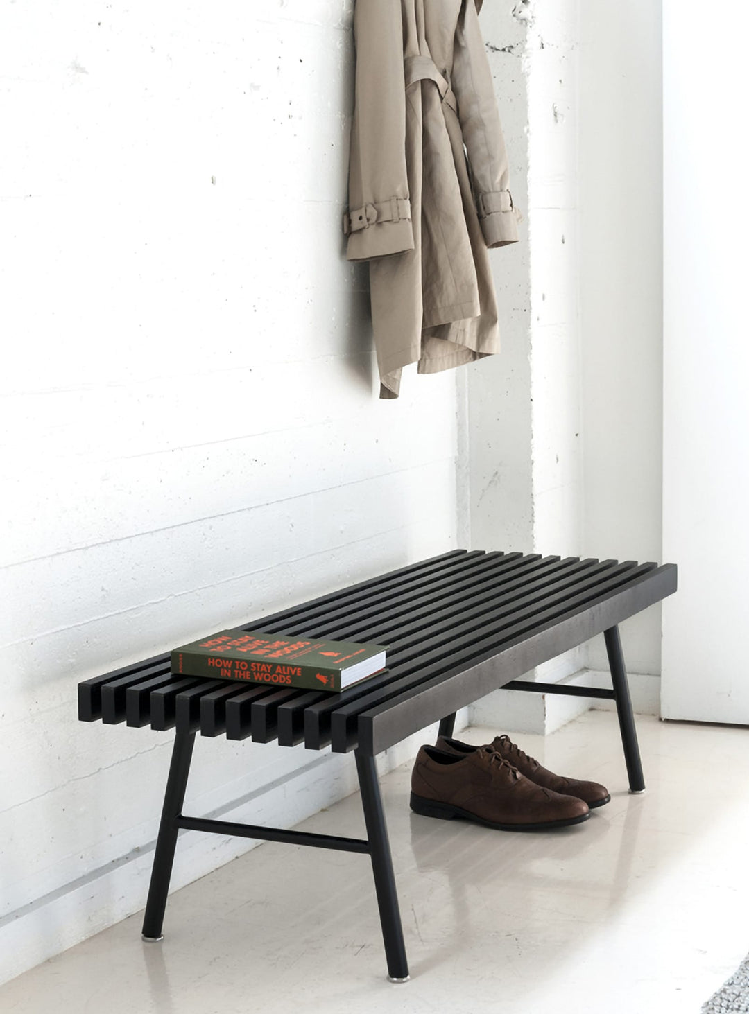 Gus* Modern Transit : banc polyvalent pour tout espace. frene noir