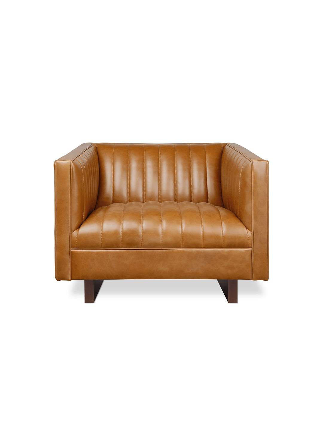 Fauteuil Wallace Gus* Modern : cuir vintage et élégance intemporelle. Cuir whiskey Canyon.