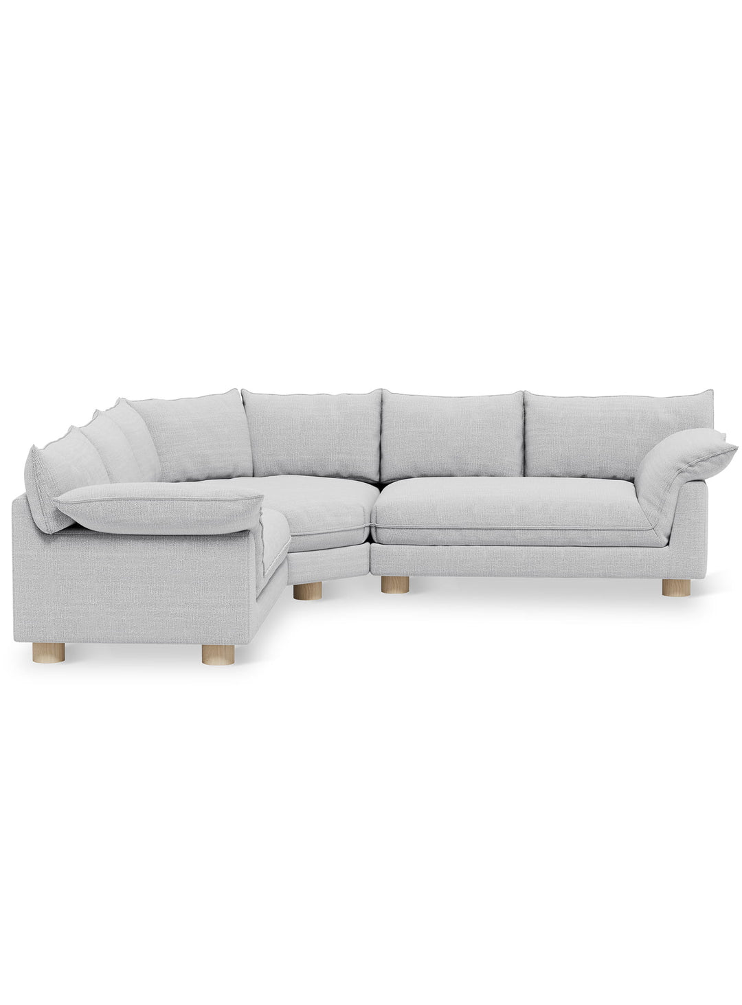 Sofa bi-sectionnel Gus* Modern Zoe : assise profonde, pieds en bois massif et rembourrage moelleux recyclé. rosslyn argent