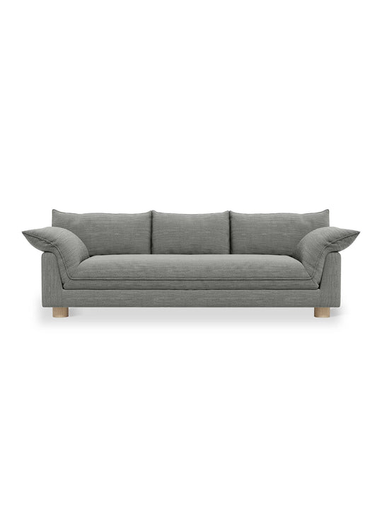 Sofa Gus* Modern Zoe : un canapé profond et accueillant avec garnissage recyclé façon duvet. rosslyn legacy