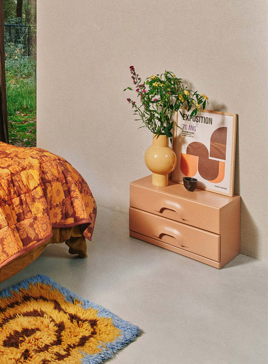 Commode à deux tiroirs HKliving, idéale pour optimiser le rangement avec élégance. blush