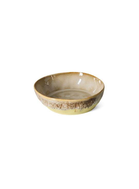 Bol à pâtes 70s Ceramics HKliving, une pièce décorative aux finitions artisanales et aux teintes variées. custard