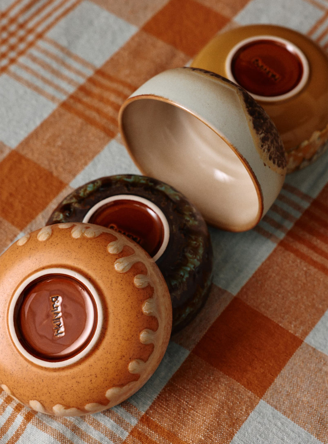 Bols à tapas Renaissance 70s Ceramics HKliving en lot de 4, compatibles lave-vaisselle et micro-ondes. drift