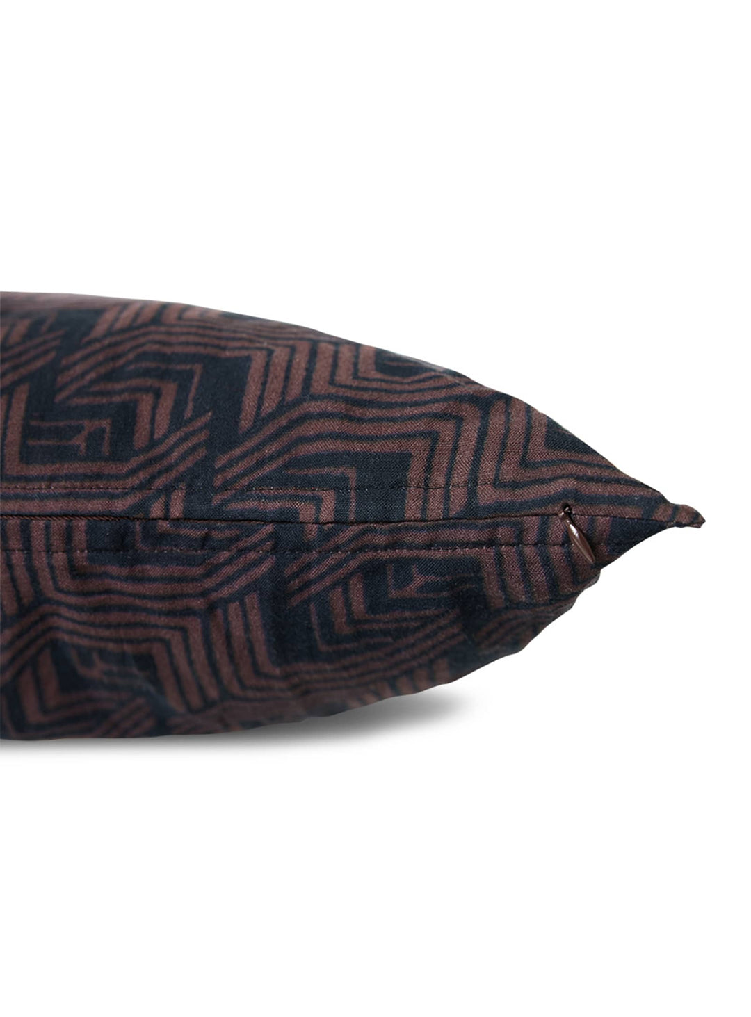 Coussin Art Deco HKliving multicolore, inspiré de tissus vintage chinés par Doris pour un style unique.
