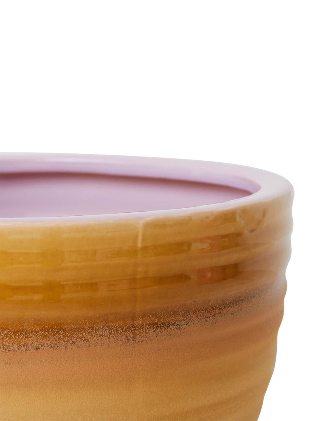 Le cache-pot Calice de HKliving transforme vos plantes en véritables éléments décoratifs grâce à son design original. caramel