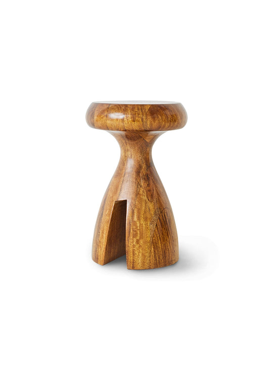 Tabouret Chestnut HKliving, une pièce élégante aux chaleureuses nuances châtaignier.