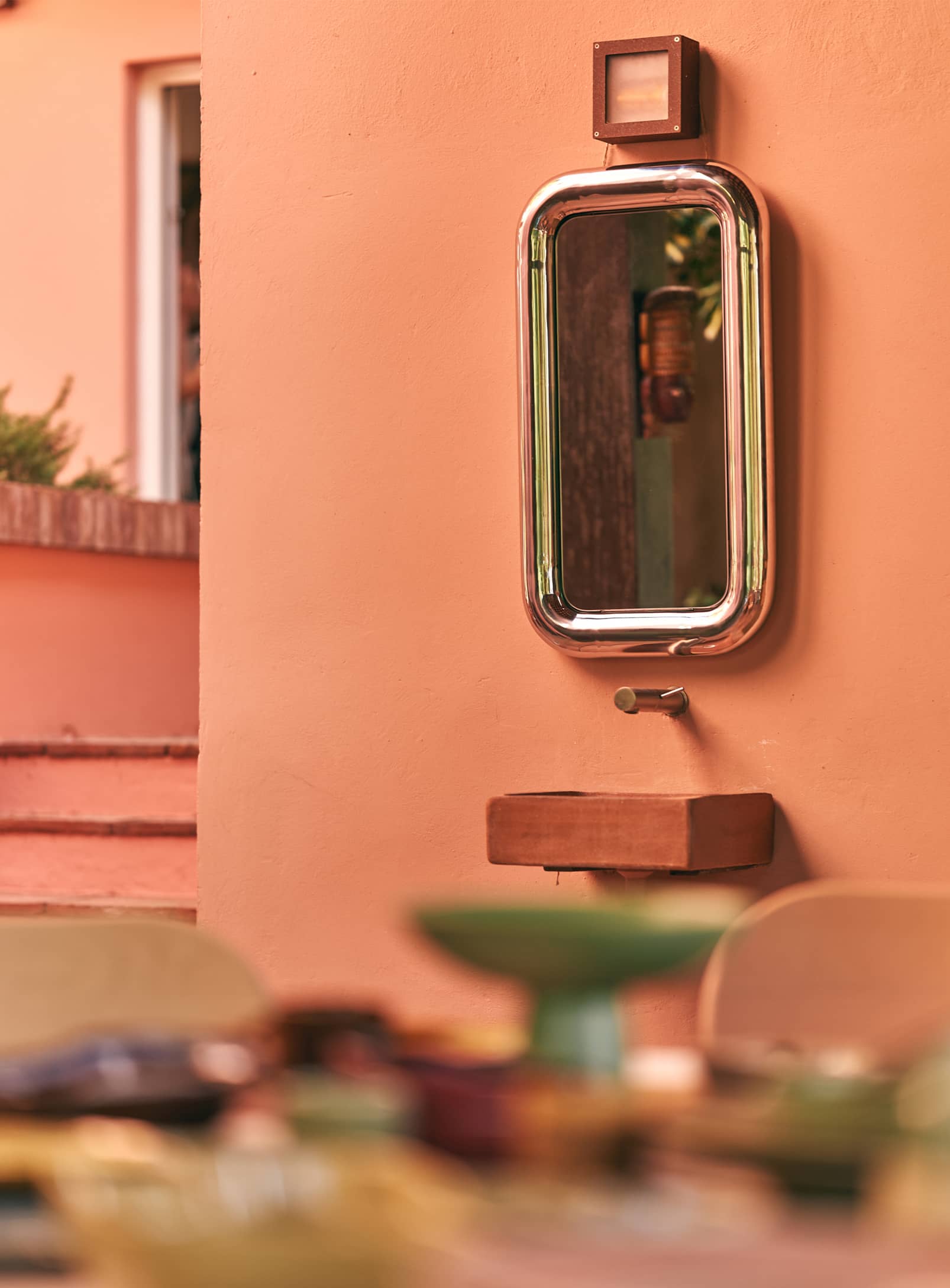 Chubby: Mirror with chrome surround - HKliving – Nüspace