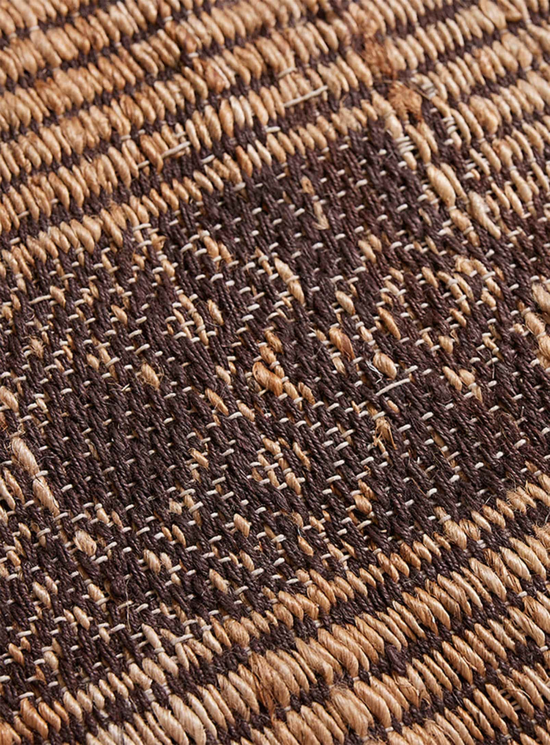 Tapis Desert HKliving : un style authentique pour une décoration chaleureuse et raffinée. grand
