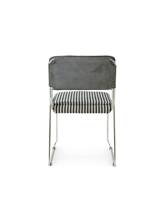 Chaise Endless HKliving : chaise confortable pour repas prolongés.
