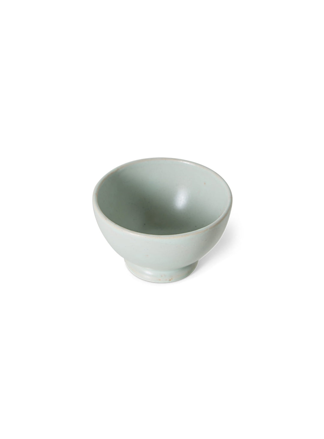 Bols Farmhouse Ceramics HKliving, proposés en deux tailles pour s’adapter aux petits encas comme aux portions généreuses. bleu pale