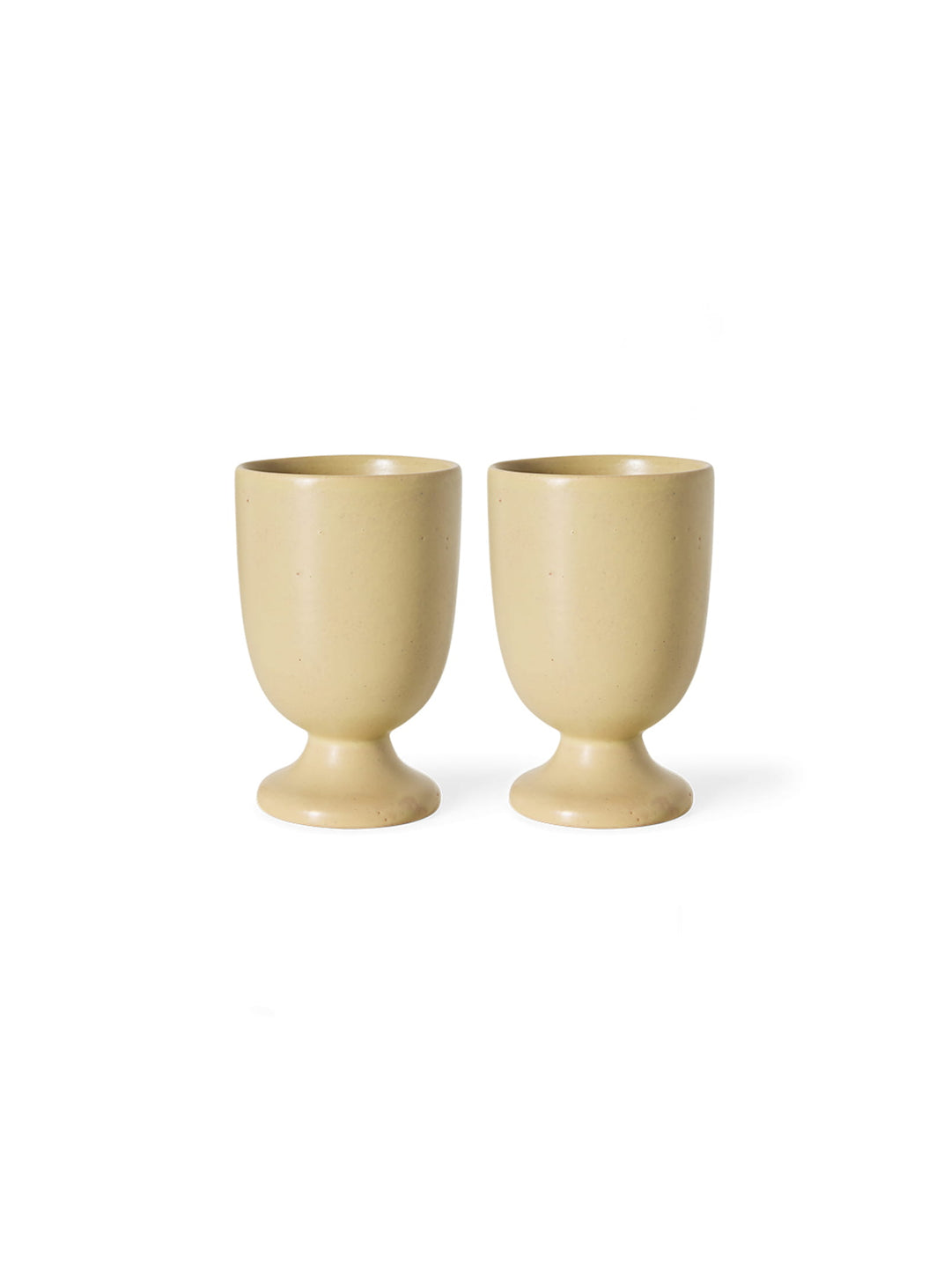 Tasses Farmhouse Ceramics HKliving, un set de 2 au charme rétro et aux teintes douces crème ou mousse. creme