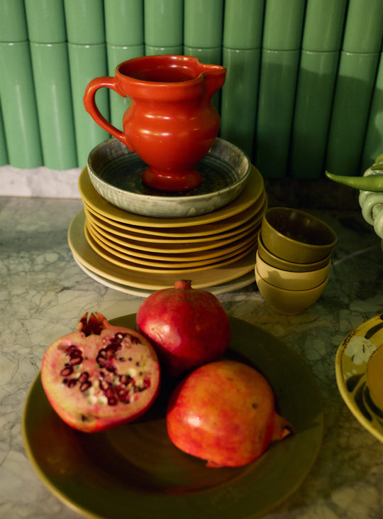 Bols Farmhouse Ceramics HKliving, vendus par set de 4 dans des teintes naturelles faciles à assortir. mousse