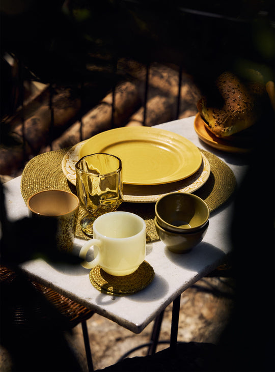Bols Farmhouse Ceramics HKliving en grès, une touche chaleureuse et authentique pour tous les repas du quotidien. mousse