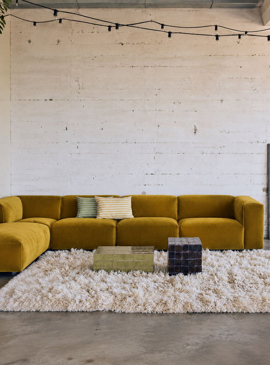 Canapé modulable Flake HKliving, une collection de 16 modules pour composer un sofa droit, en L ou en U.