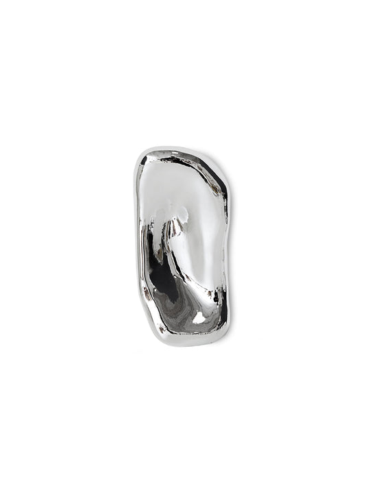La sculpture murale Chrome HKliving joue avec la lumière grâce à sa finition chromée. 4