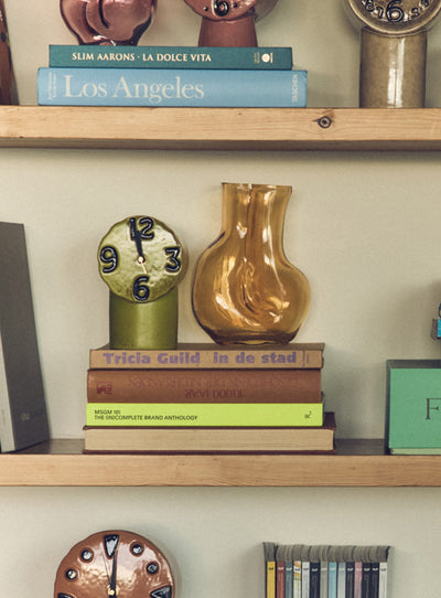Vase Gleam HKliving : formes organiques et reflets subtils pour une touche déco élégante. Jaune.