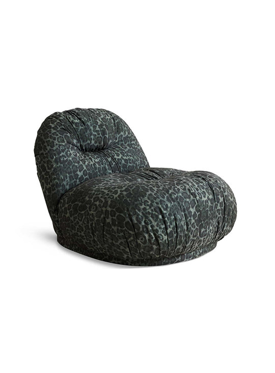 Fauteuil Meloa HKliving avec tissu résistant et finitions haut de gamme durables. panther